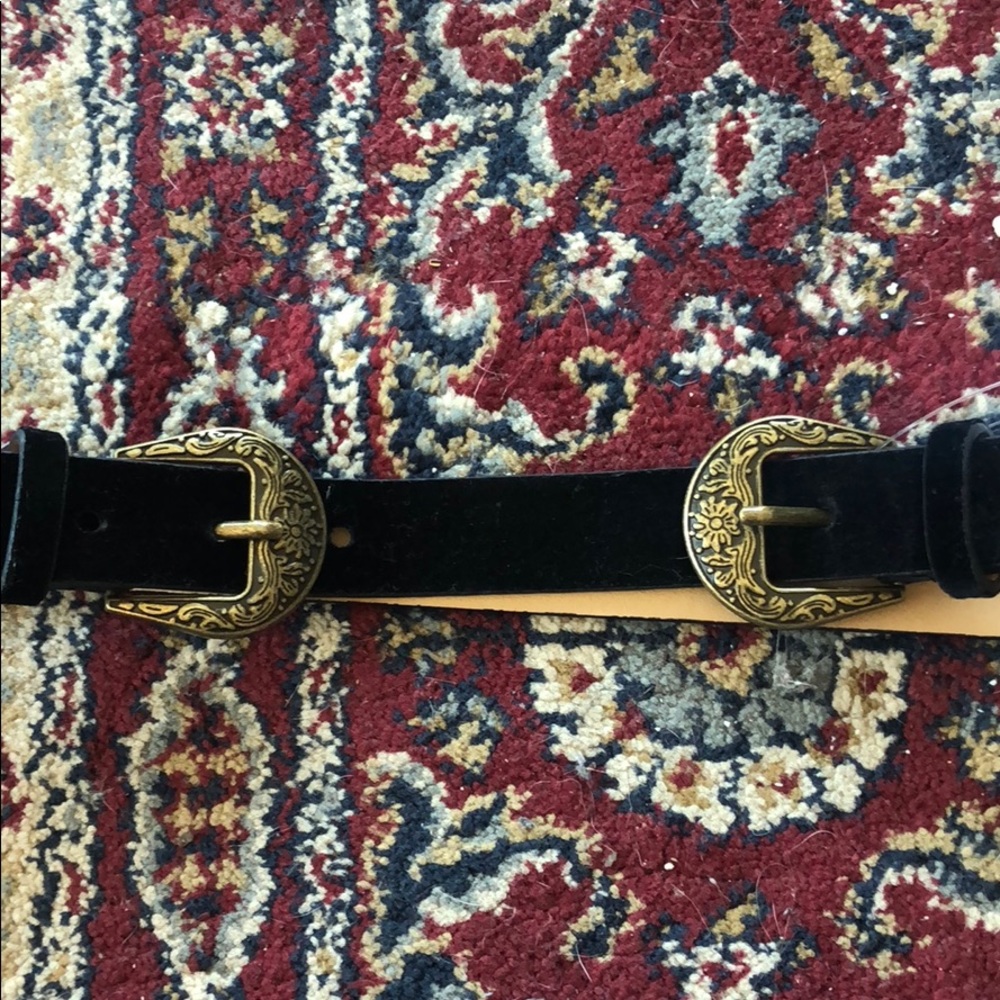 Women’s BCBG western style double buckle belt